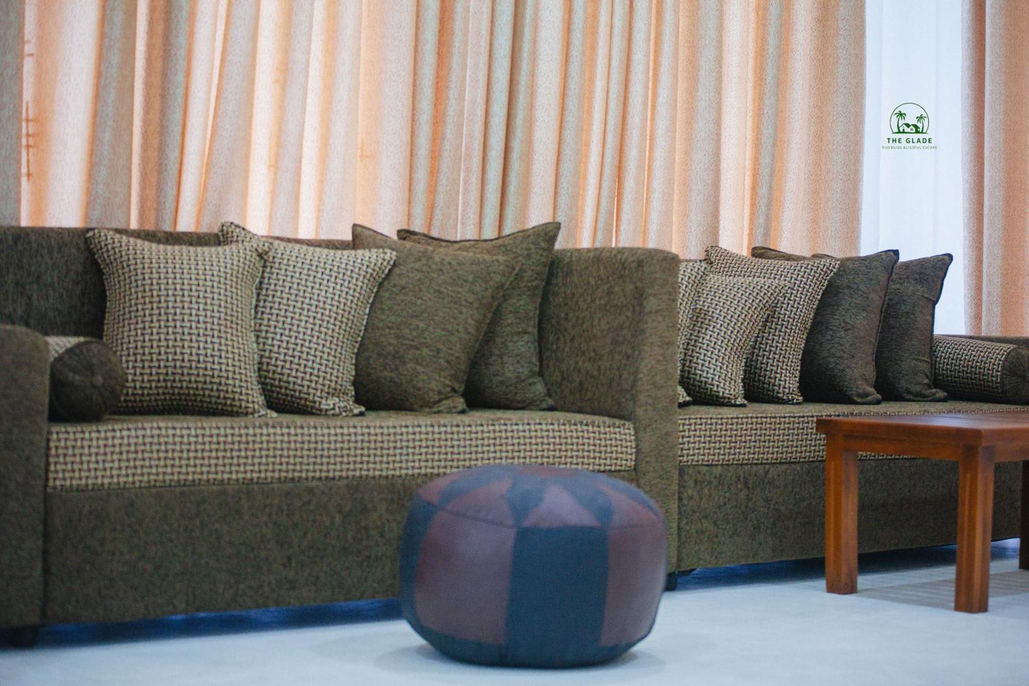 The Glade Aparthotel Уелигама Екстериор снимка