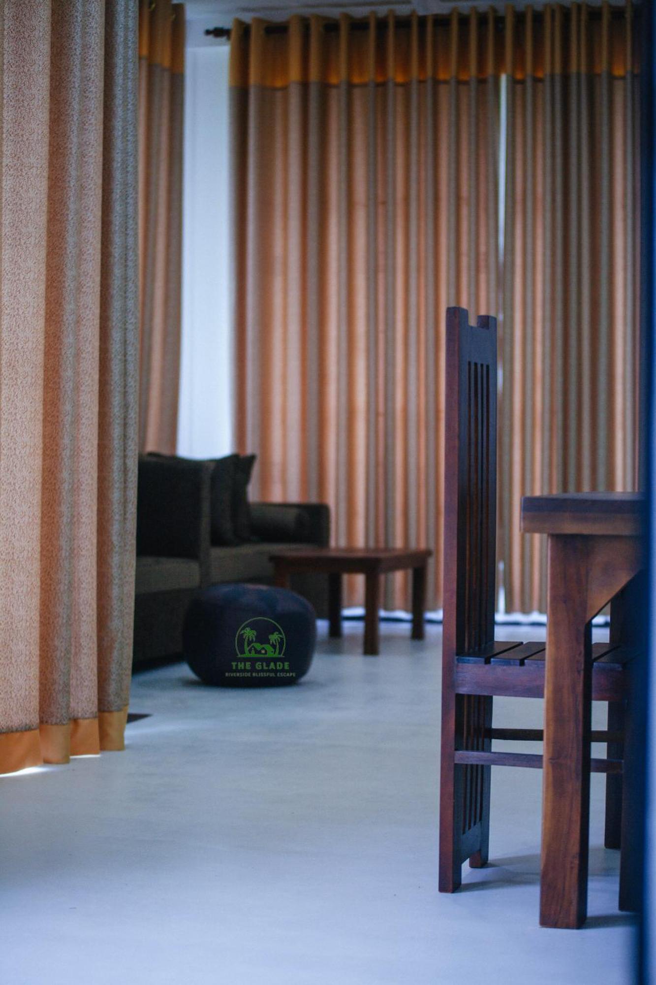 The Glade Aparthotel Уелигама Екстериор снимка