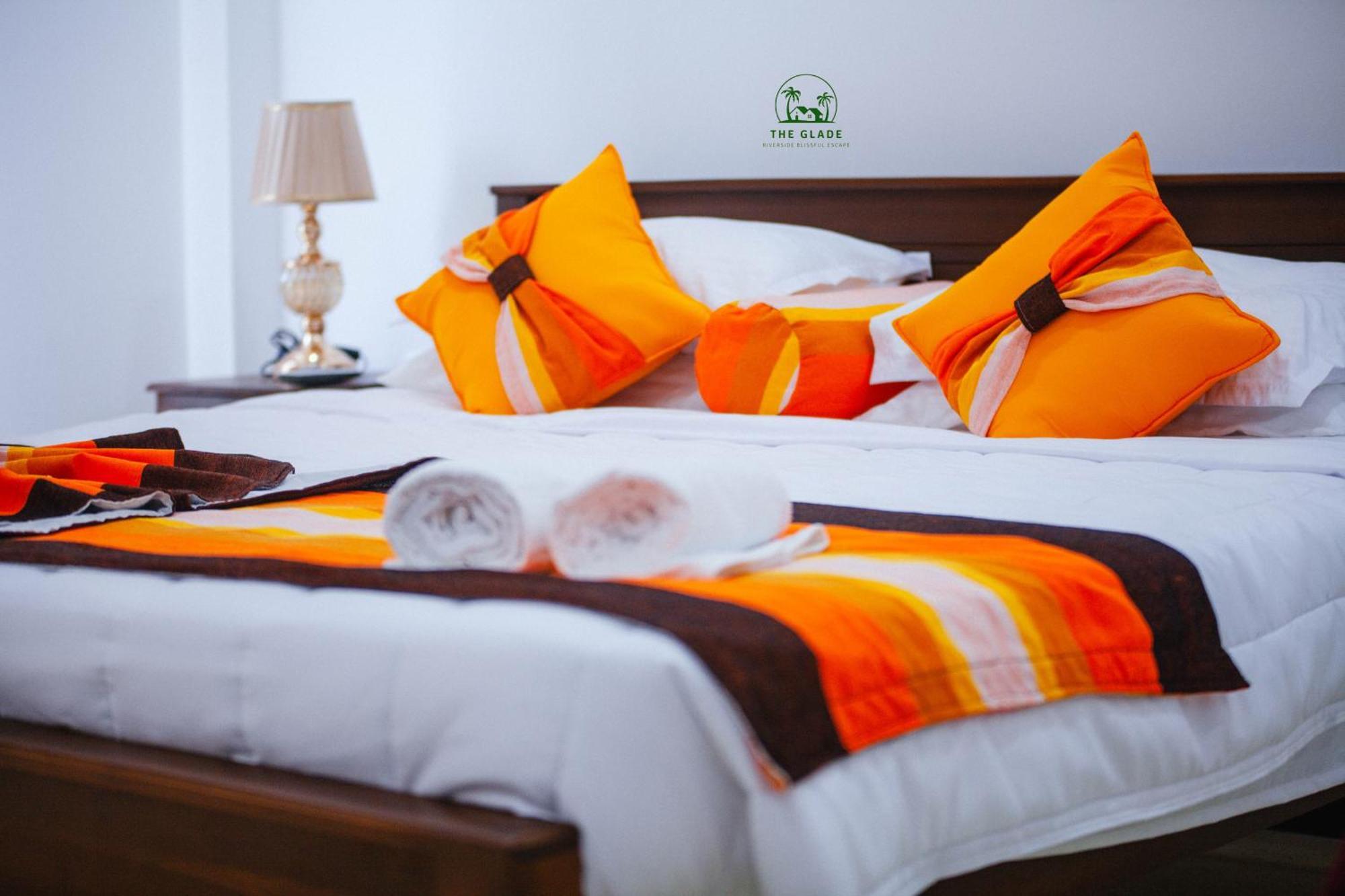 The Glade Aparthotel Уелигама Екстериор снимка
