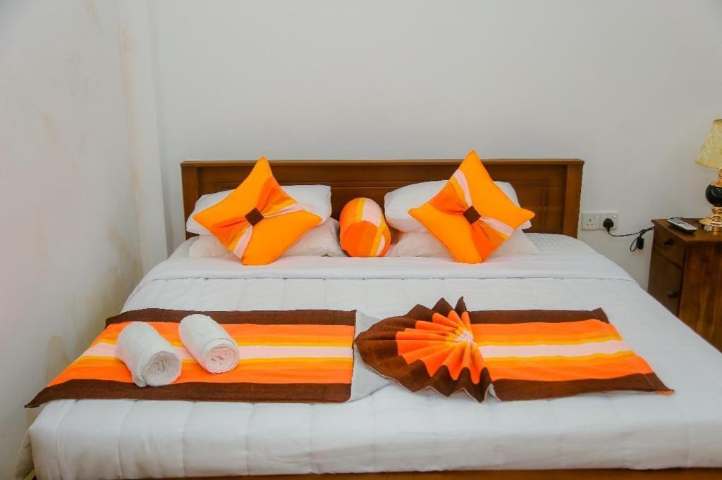 The Glade Aparthotel Уелигама Екстериор снимка